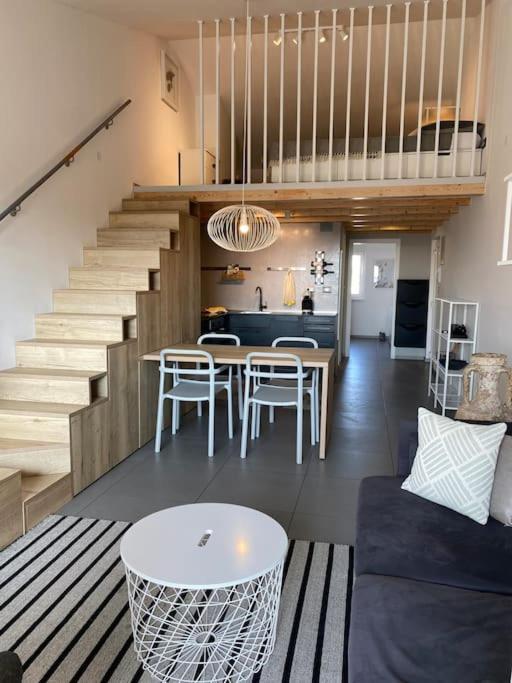Ebli Seaview Apartment Pula Exterior photo
